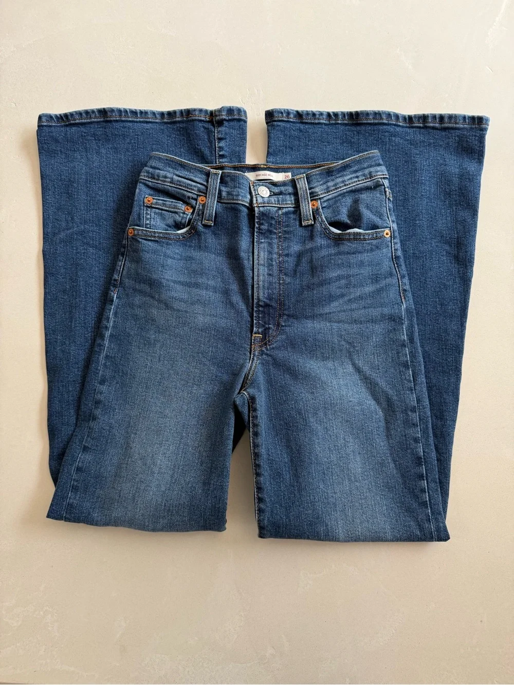 Levi’s Ribcage Bell Flare Jeans 26